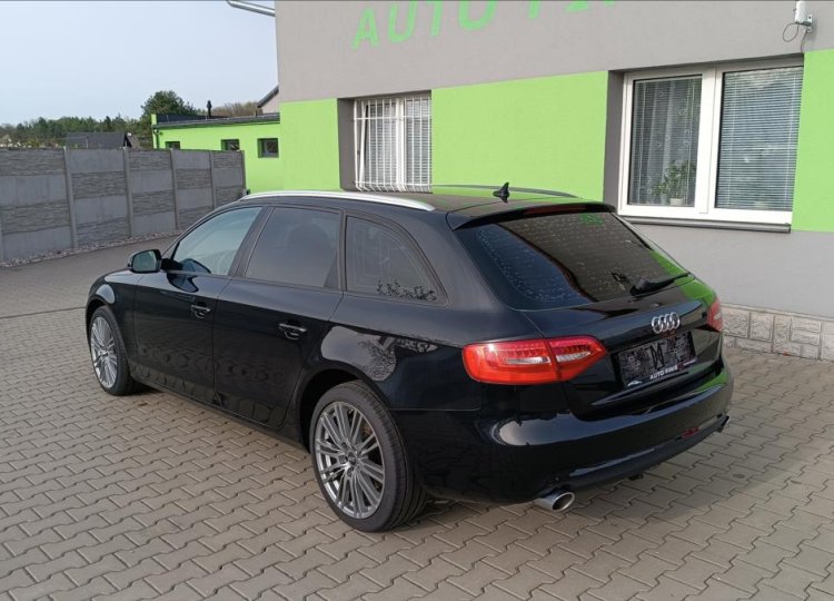 Audi A4 Avant, 3,0 TDi Serviska, 2xALU kola